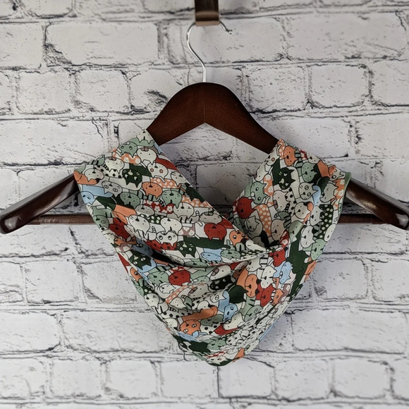 Whimsical cats scarf, neckerchief, light green polyester, unisex - Picture 5 of 11